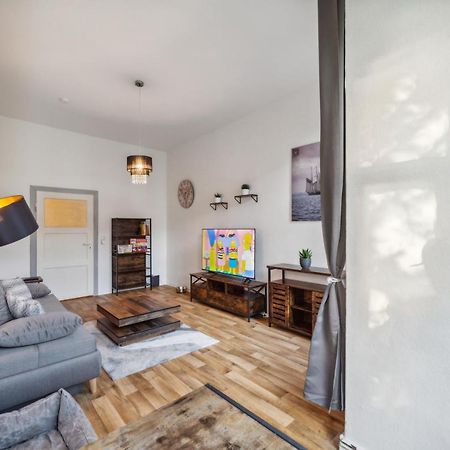 Infinity Stay: Bis Zu 4 Personen Zentrum Wassernah Netflix วิลเฮล์มฮาเฟน ภายนอก รูปภาพ