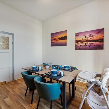 Infinity Stay: Bis Zu 4 Personen Zentrum Wassernah Netflix วิลเฮล์มฮาเฟน ภายนอก รูปภาพ