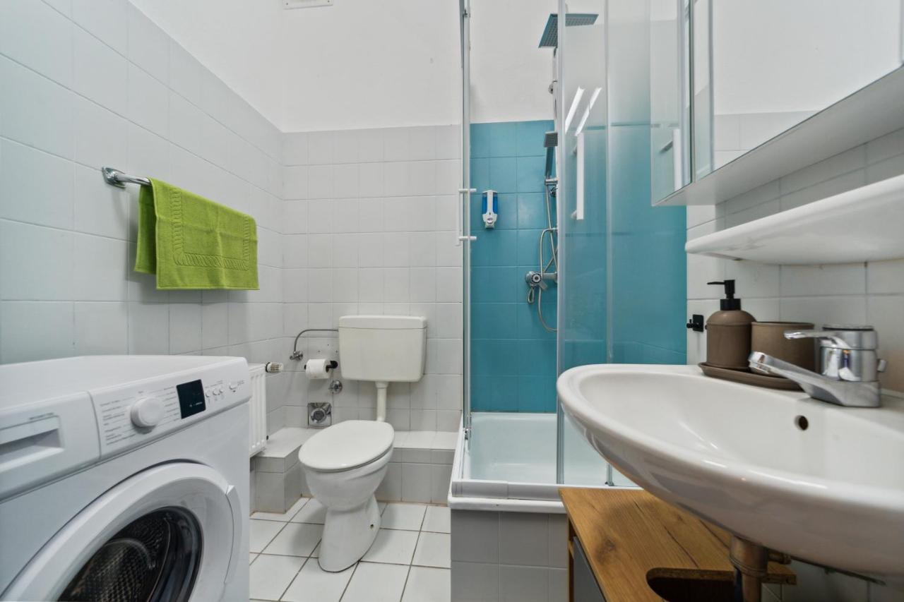 Infinity Stay: Bis Zu 4 Personen Zentrum Wassernah Netflix วิลเฮล์มฮาเฟน ภายนอก รูปภาพ